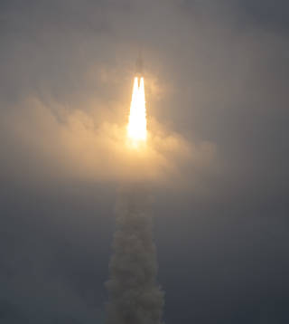 NASA’s Webb Telescope Launches to See First Galaxies, Distant Worlds_621e77df95c3d.jpeg