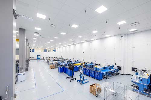 Boeing Debuts High-Throughput Small Satellite Production Facility_624af6821430b.jpeg