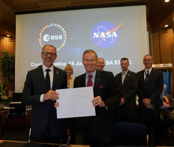 NASA, ESA Finalize Agreements on Climate, Artemis Cooperation_62ab2bf2a6654.jpeg