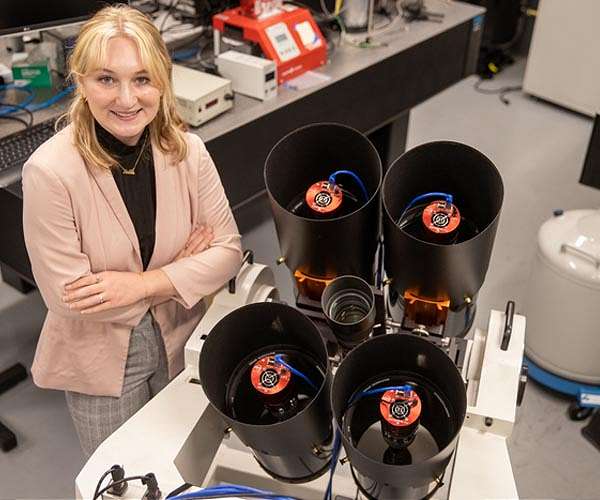 As reflective satellites fill the skies, UA students helping astronomers adapt_62ebc5da2c36a.jpeg