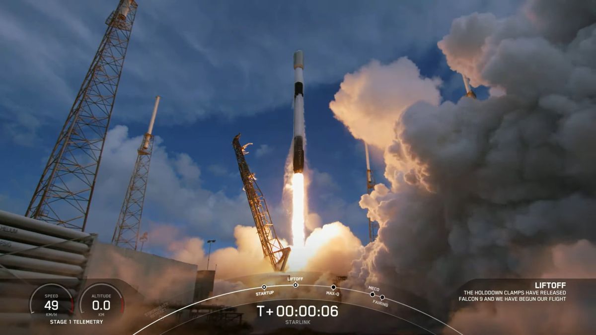 Watch Elon Musk's SpaceX and T-Mobile chief make 'special' announcement ...