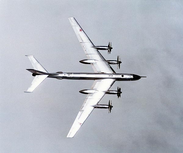 US warplanes intercept Russian bombers near Alaska_634ff79d2ac20.jpeg
