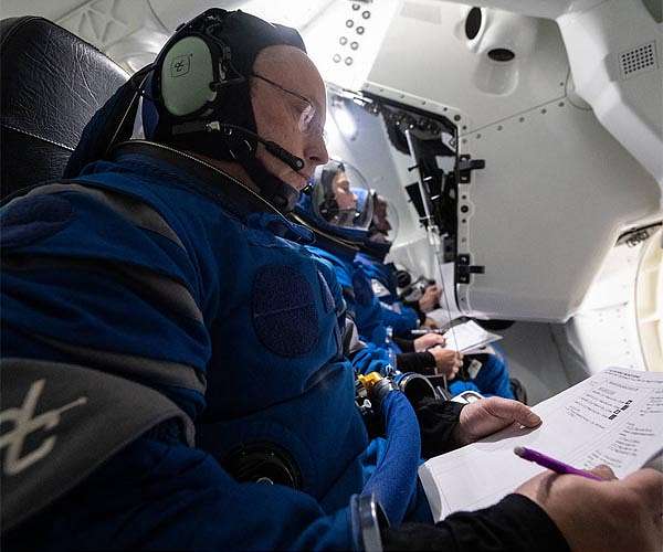 First manned flight of Boeing Starliner delayed until April_63650fe0ac20f.jpeg