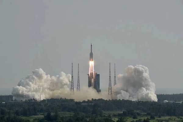 Heads Up! Massive Out of Control Chinese Rocket Stage Could be Coming to Your Town_63626527e0752.jpeg