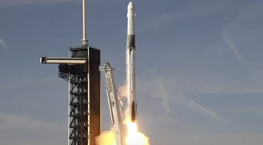SpaceX launches new cargo Dragon spacecraft to space station_6383623c8da97.jpeg