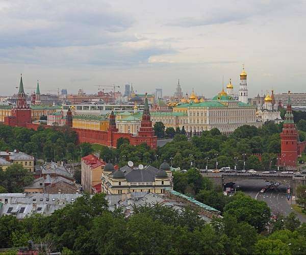 Kremlin keeps mum on missile systems seen on Moscow rooftops_63cd3633ee306.jpeg