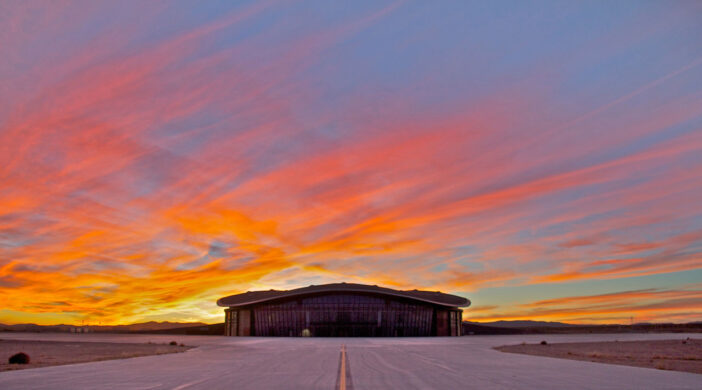 Spaceport_America_sunset-702x390