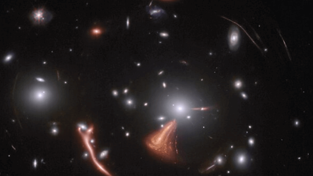 Stunning Webb telescope photo shows actual bending of spacetime_642835a643b0b.png