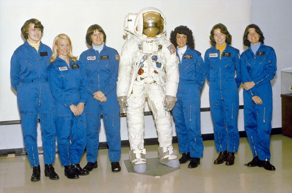 ‘The Six’ author Loren Grush: 1st female astronauts set example for picking woman to land on moon_6501c1822a022.jpeg