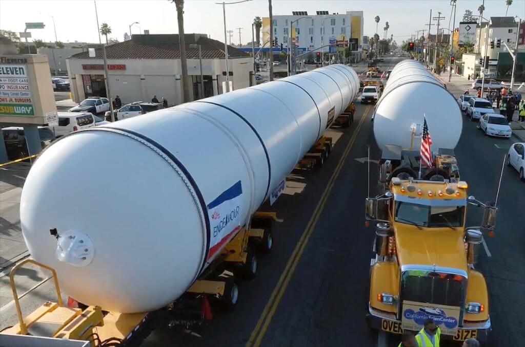 Rocket booster parts arrive in LA to stand up space shuttle Endeavour exhibit_65286ca829fe1.jpeg