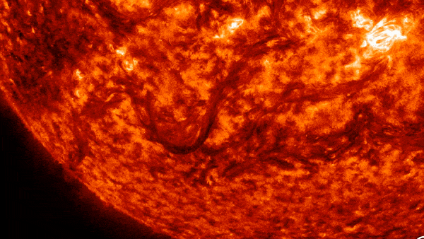 Watch a massive ‘canyon of fire’ explode from the sun (video)_654345d81fbba.gif