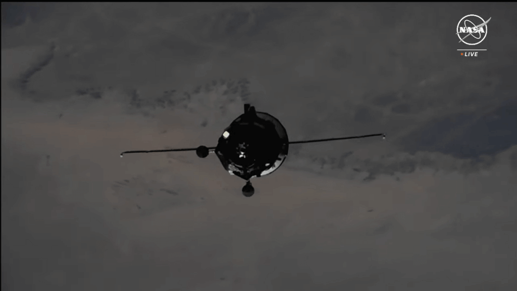 Cosmonauts dock Russian Progress cargo ship to ISS on remote control after autopilot glitch_656cf5e1be667.png