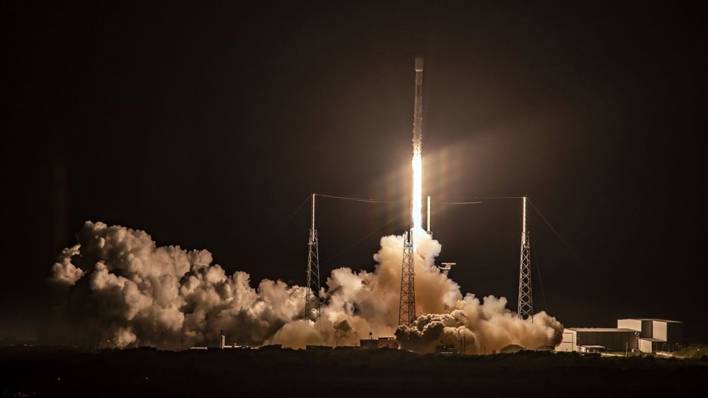 SpaceX Falcon 9 rocket will launch new Starlink satellites into orbit tonight_658e1bbeb8117.jpeg