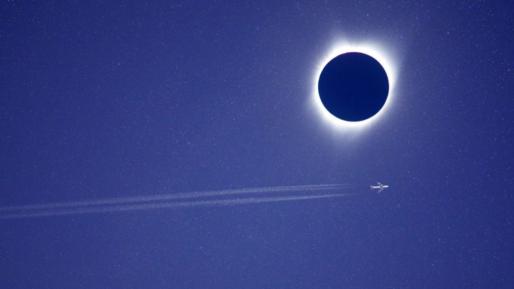 How the supersonic Concorde jet broke the record for the longest total solar eclipse in history_661000e87cc61.jpeg