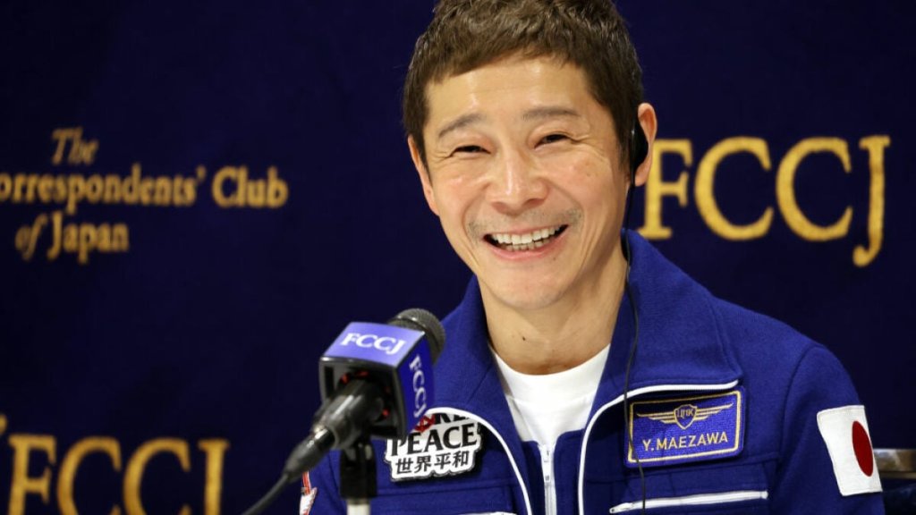 Japanese billionaire cancels private SpaceX moon mission, crew devastated_666223be676a8.jpeg