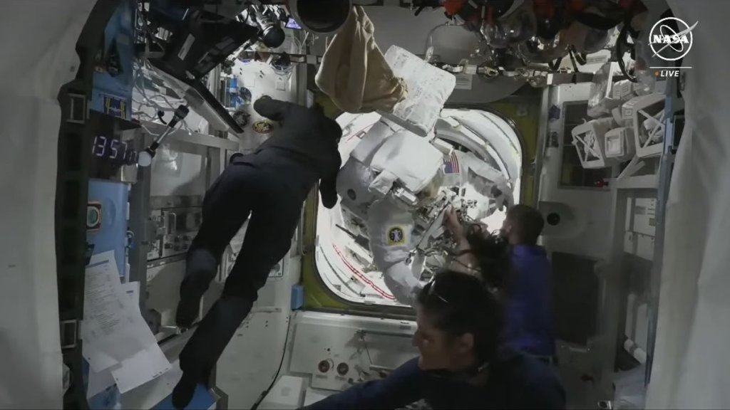 NASA cancels ISS spacewalk due to spacesuit coolant leak (video)_6679eff011ef5.jpeg