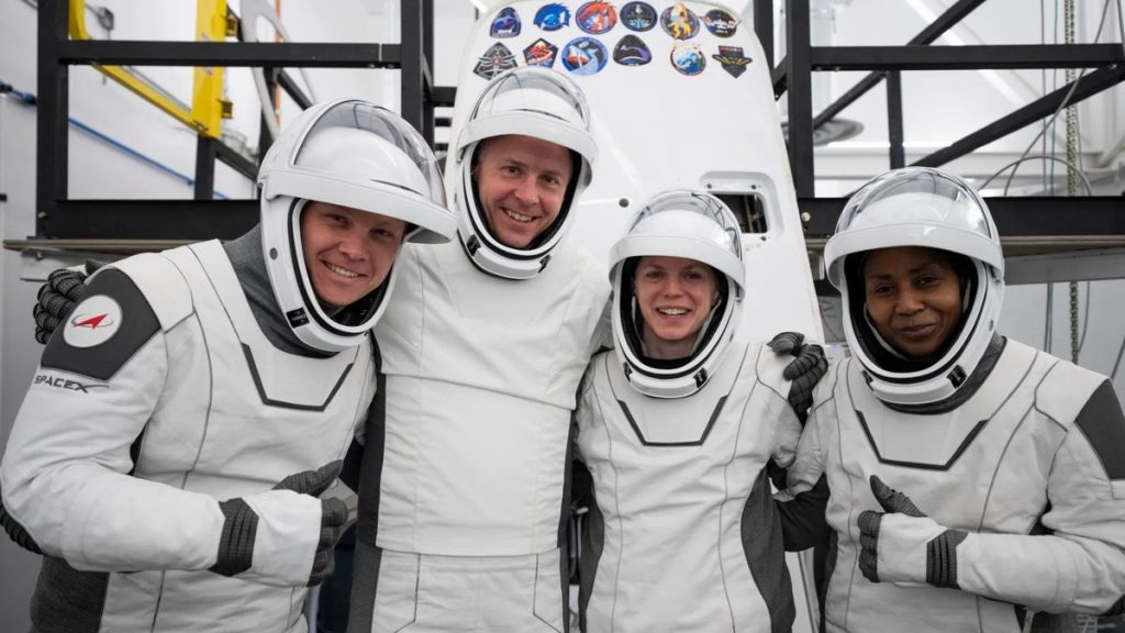 ‘I think it was hard not to watch that rocket lift off without thinking, That’s my rocket and that’s my crew.’ How the NASA astronauts bumped from SpaceX’s Crew-9 watched their ride launch without them_66fd53314bed1.jpeg