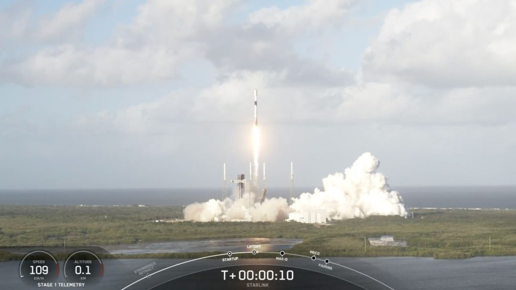 SpaceX launches 23 Starlink satellites from Florida (video, photos)_6722e279ad00d.jpeg