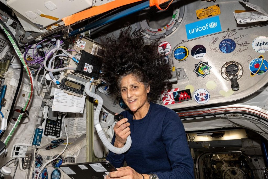 NASA Astronaut Suni Williams Shouldn’t Have to Discuss Her Weight to Dismiss Tabloid Rumors_673551a4bd2b0.jpeg