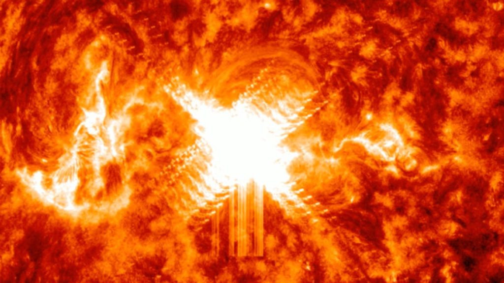 Sun erupts with X-class solar flare on Halloween, causes radio blackouts (video)_672530fc5fae1.jpeg