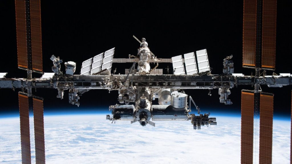 The space station has a risky leak. How bad is it?_673c8fc3b2fdf.jpeg