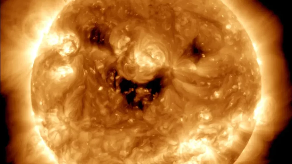 We are fast approaching the sun’s ‘battle zone’ — and it could be even worse than solar maximum, experts warn_67545299ef49b.webp