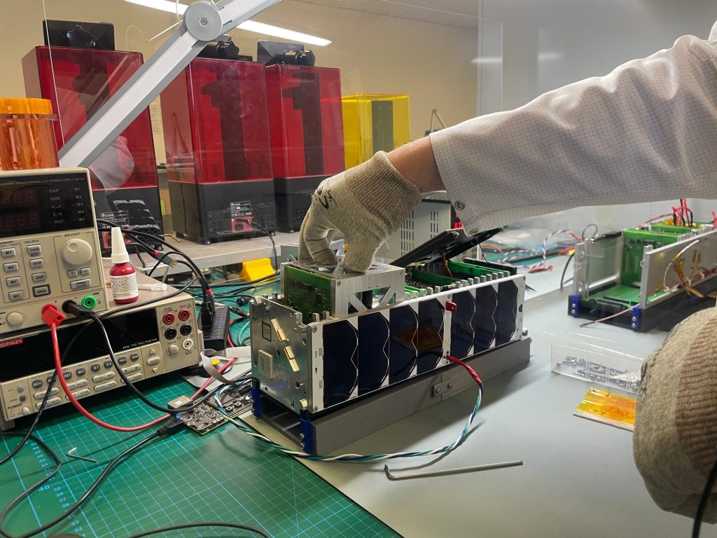 AI controls satellite attitude in orbit for first time_69130ef1720fa.jpeg