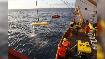 Researchers plan to launch another expedition, this one onboard the Korean icebreaker Argon (shown here) for further research on the thawing permafrost under the Canadian Beaufort Sea.