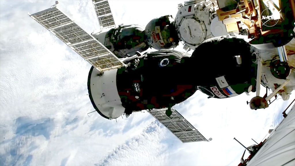 US-Russian Soyuz crew launches to and arrives at the International Space Station on Thanksgiving Day_6928571352784.jpeg