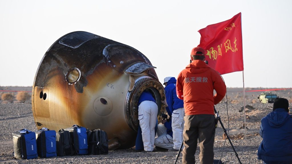 China to bring damaged spacecraft back to Earth after sending up replacement for stuck astronauts_692f42f95f92a.jpeg