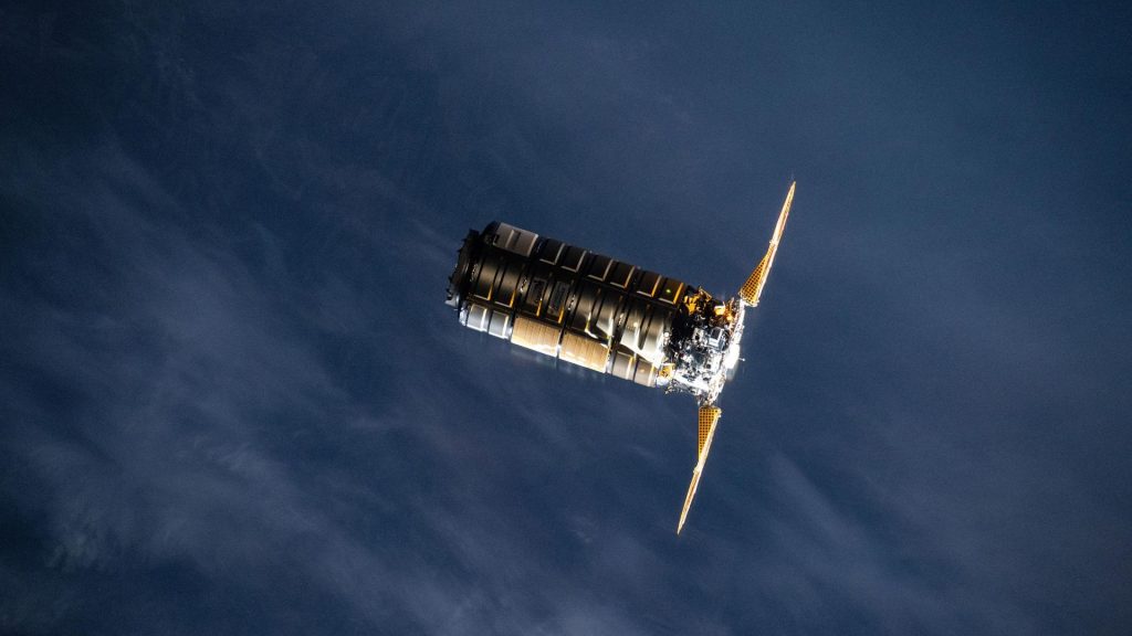 Cygnus XL brings cargo to the ISS for 1st time | Space photo of the day for Dec. 1, 2025_692df16a839f0.jpeg