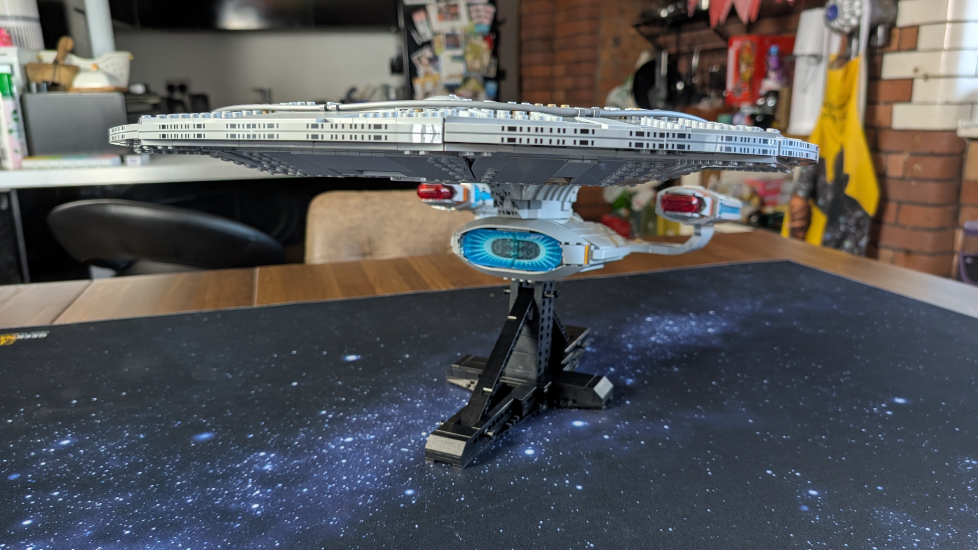 Lego U.S.S. Enterprise NCC-1701-D