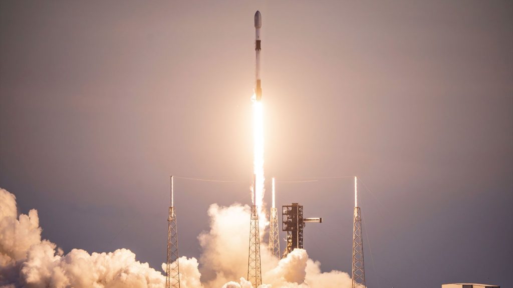 SpaceX Falcon 9 rocket launches 29 Starlink satellites from Florida (video)_692feba59d856.jpeg