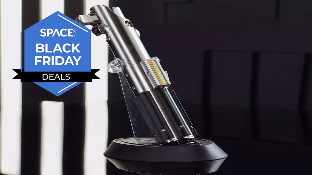 Star Wars collectors pay attention! Be the Jedi you were born to be with this Cyber Monday lightsaber deal, now 20% off_692d9b46305ad.jpeg