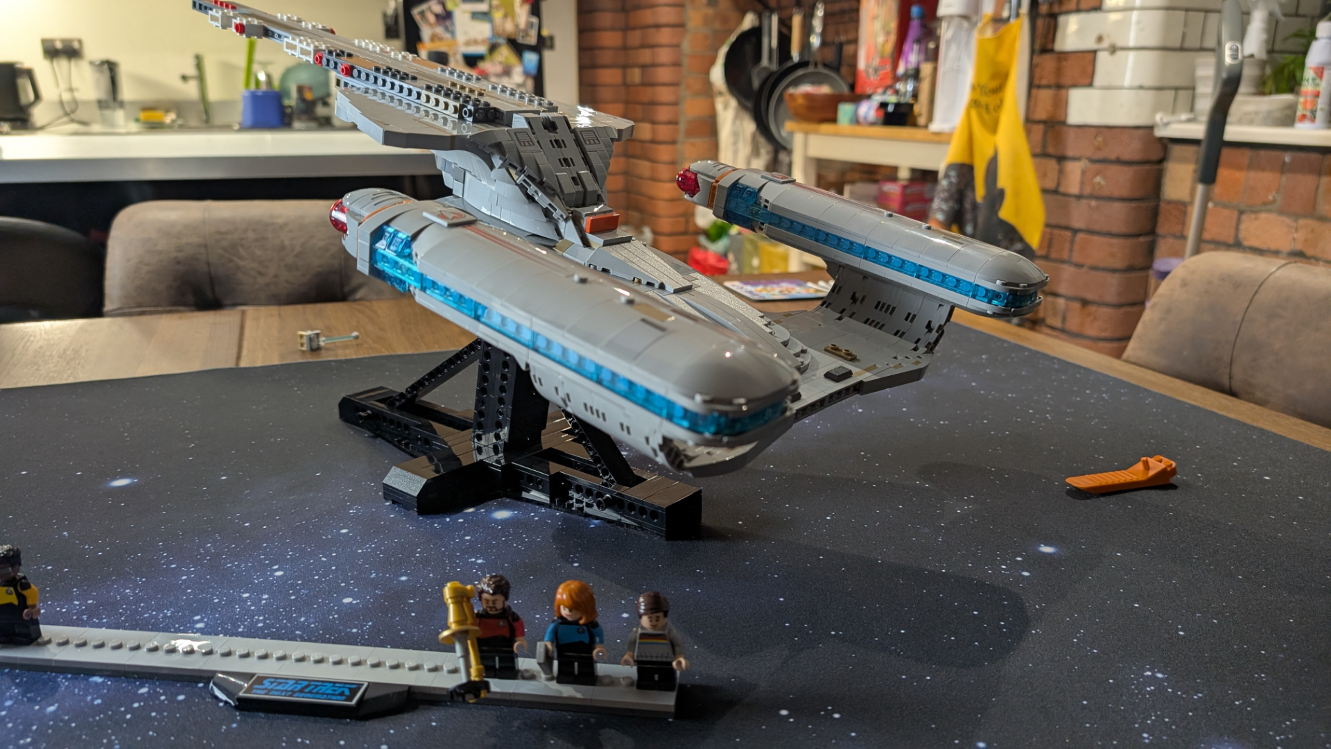 Lego U.S.S. Enterprise NCC-1701-D