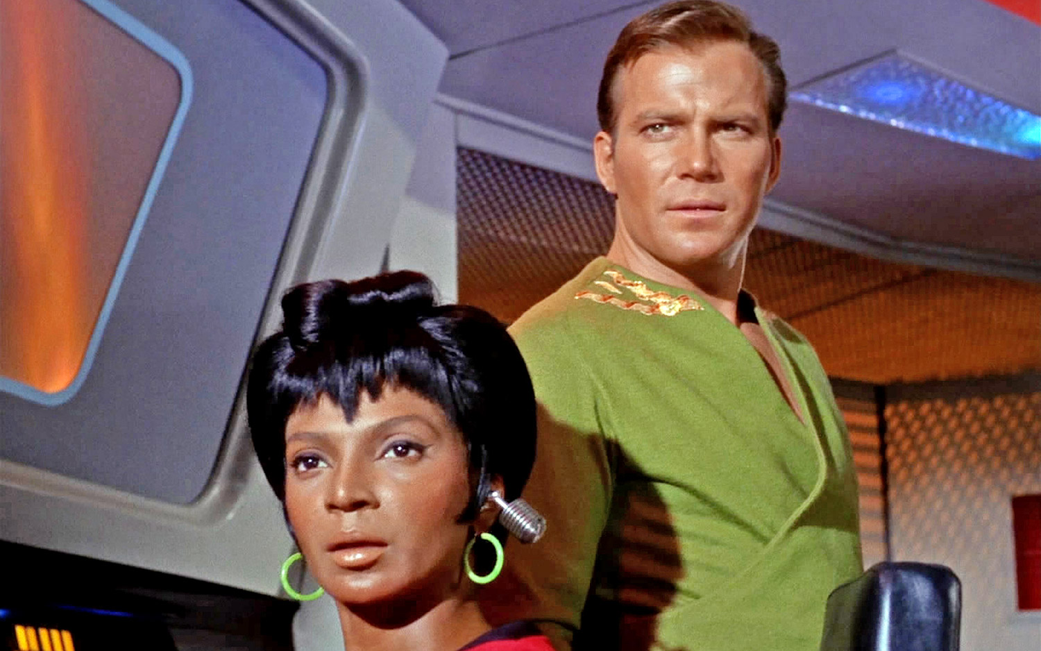 Nyota Uhura, as played by Nichelle Nicols, and James T. Kirk, as played by William Shatner, starred in the original Star Trek series.