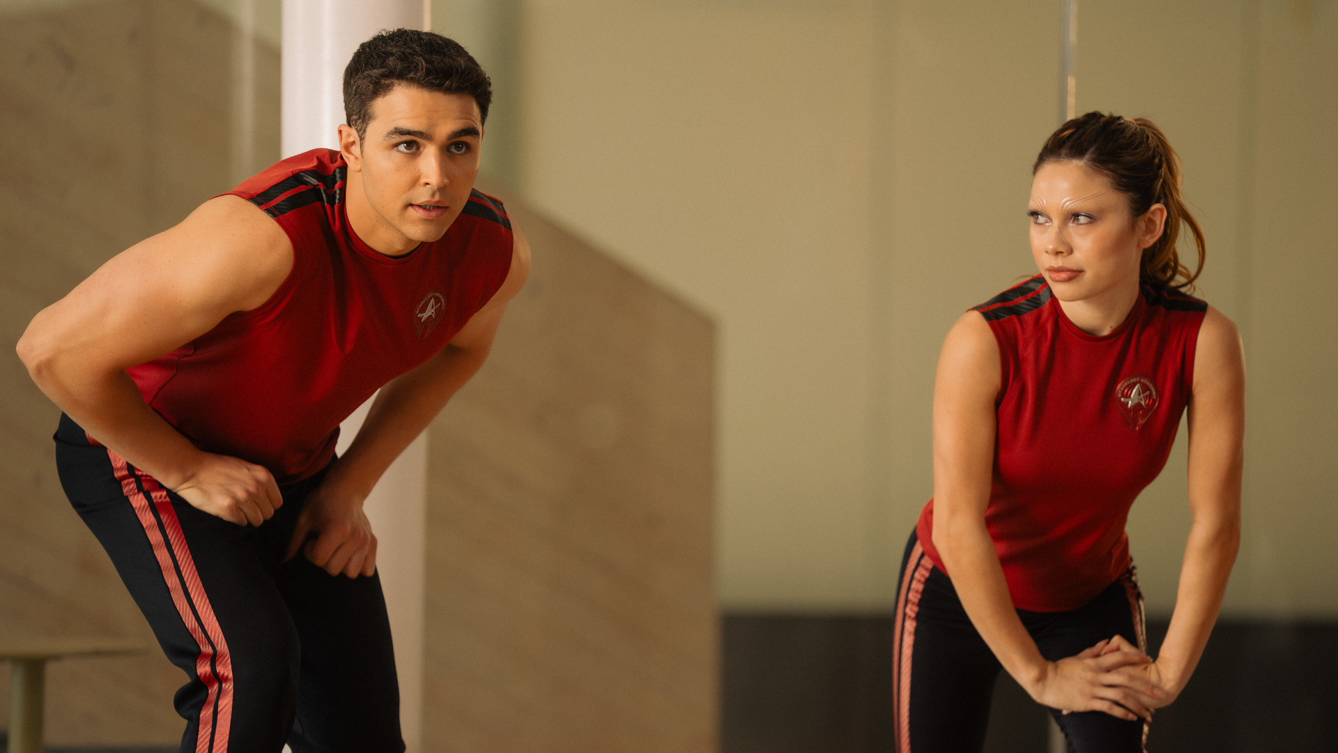 Bella Shepard as Genesis Lythe and George Hawkins as Darem Reymi in season 1, episode 3 of Star Trek: Starfleet Academy streaming on Paramount+. Photo Credit: John Medland/Paramount+