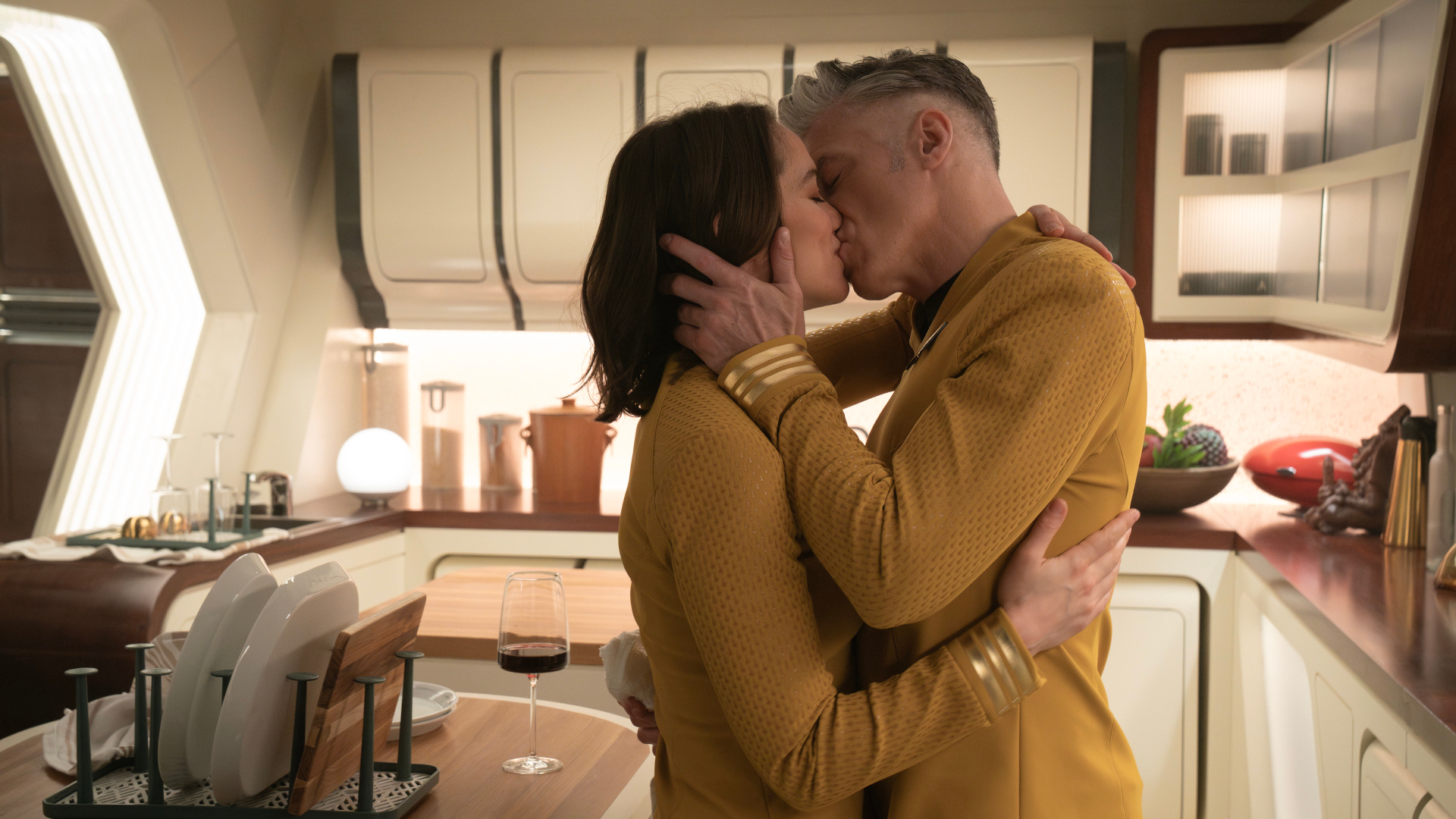 L to R Melanie Scrofano as Batel and Anson Mount as Capt. Pike in season 3 , Episode 8 of Strange New Worlds streaming on Paramount+. Photo Credit: Marni GrossmanParamount+