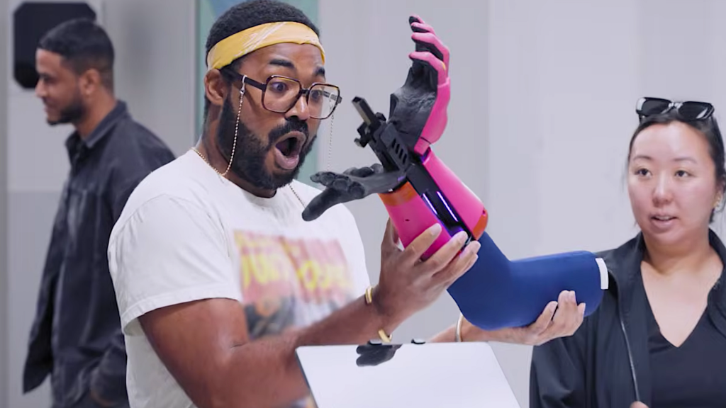Sci-fi shooter ‘Marathon’ comes to life in hilarious marketing prank (video)_69b4bcf3b65bf.png