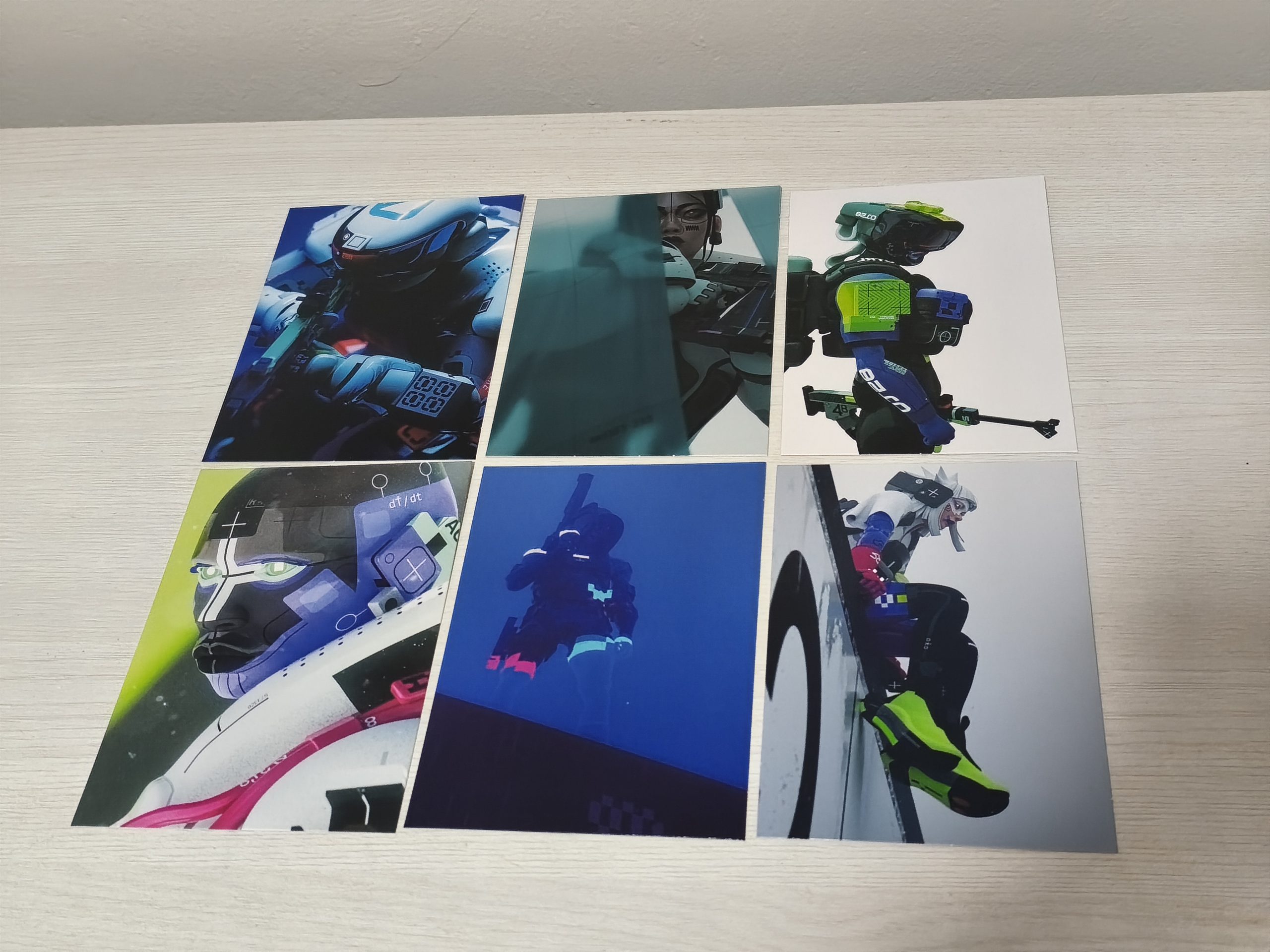 The postcards and lenticular poster included in the Marathon Collector's Edition