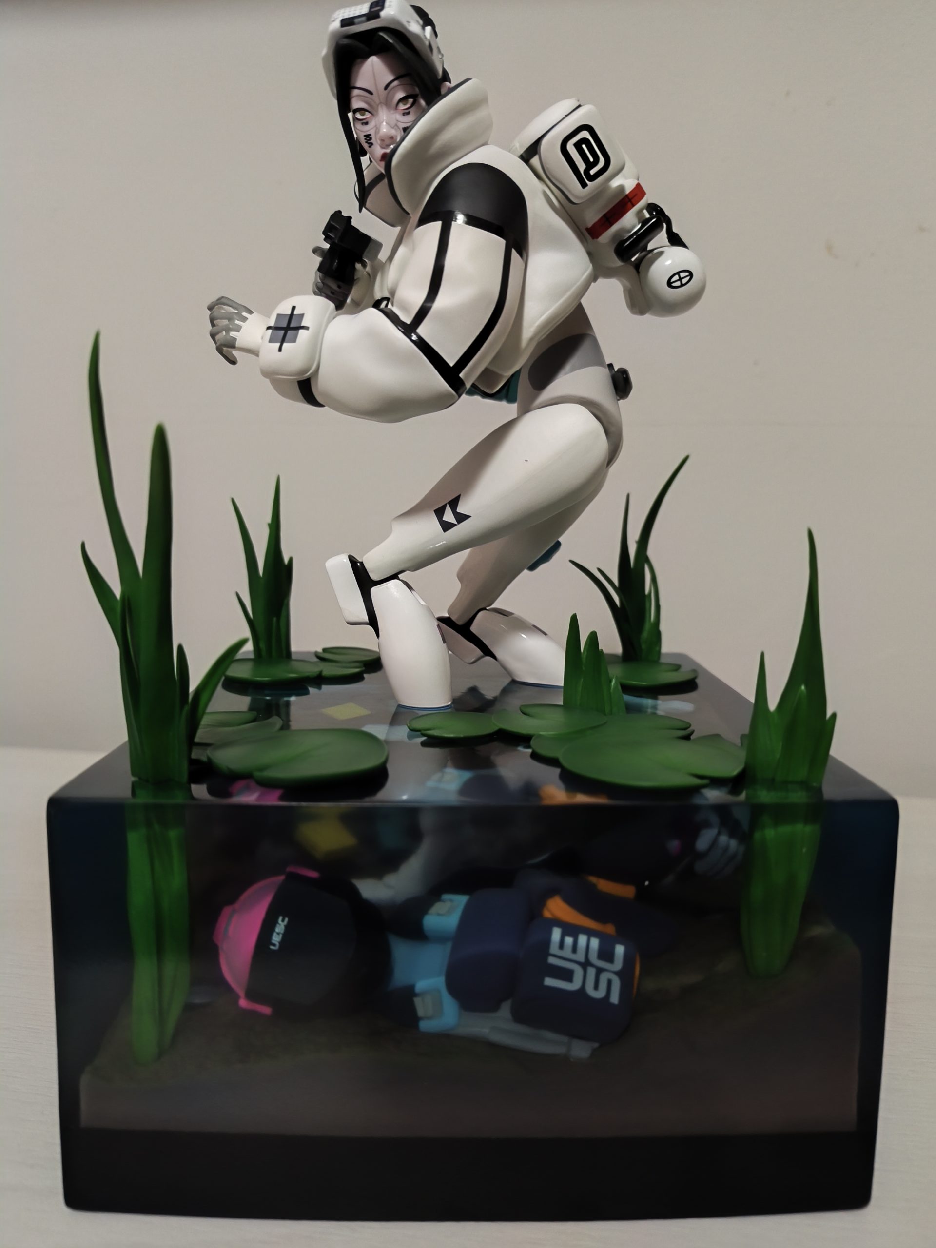 The 1/6th Scale Thief Statue included in the Marathon’s Collector’s Edition.