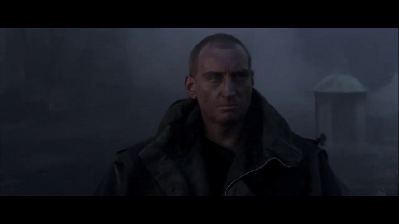 Alien 3 - Doctor finds Ripley on the beach (HD) - YouTube