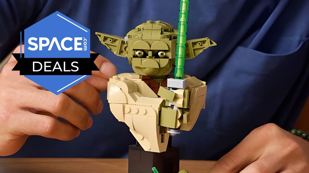 New this month, this Lego Star Wars Yoda bust would terrify Darth Vader and I have to have it_69fde86a7f740.jpeg